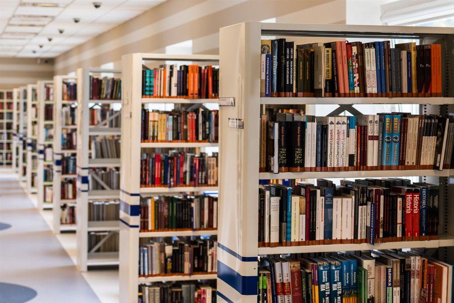 Perpustakaan Digital & Literasi